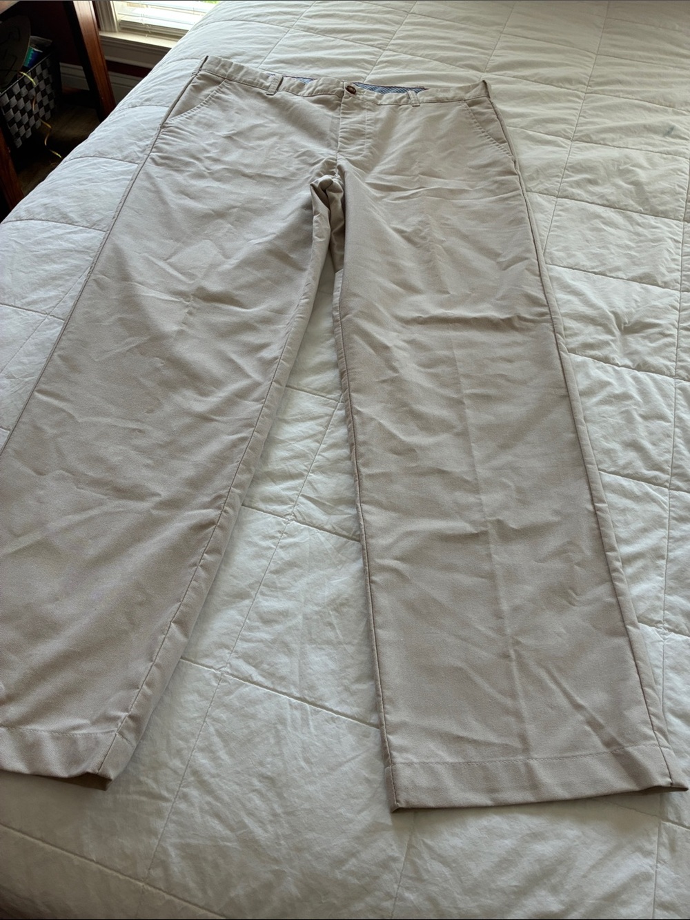 Izod Men's Light Beige Classic Chino Pants NWOT
